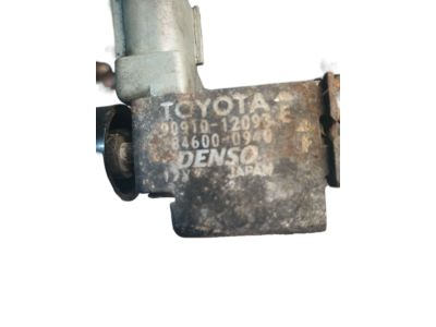Toyota 90910-12093 Valve, Vacuum Switching