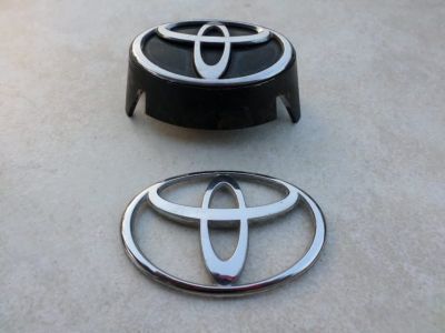 Toyota Tercel Emblem - 75311-16560