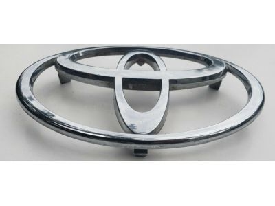 2000 Toyota Sienna Emblem - 75311-08010