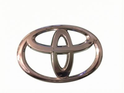 2018 Toyota Camry Emblem - 90975-02071