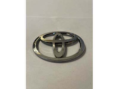 Toyota 75443-02040 Back Door Emblem, No.1