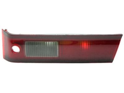 2000 Toyota Camry Tail Light - 81670-AA010