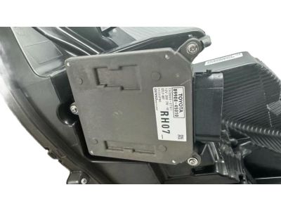 2022 Toyota Sienna Headlight - 81110-08130