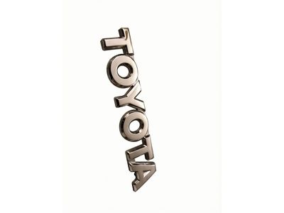 2006 Toyota Matrix Emblem - 75441-02060