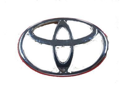 1999 Toyota Sienna Emblem - 75441-AC010