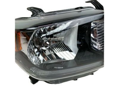 Toyota 81110-0C111 Passenger Side Headlight Assembly