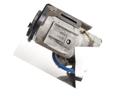 Toyota 69057-02140
