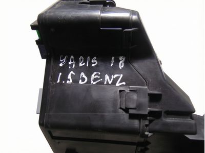 2014 Toyota Yaris Relay - 82641-52020