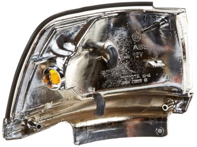 Toyota 81621-32081 Lens, Parking & Clearance Lamp, LH