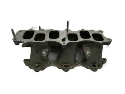 Toyota 17111-0P050 Manifold, Intake