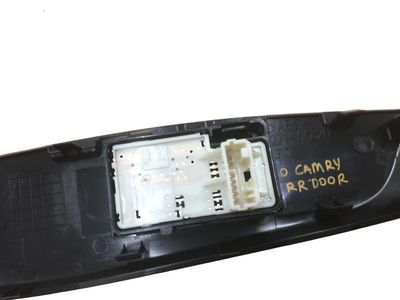 Toyota 74271-06820