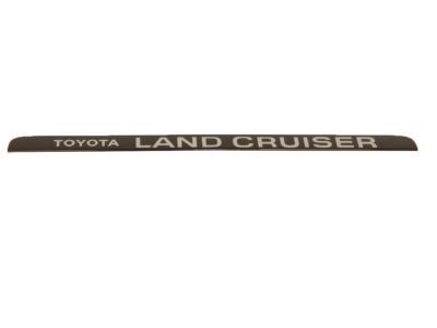 Toyota Land Cruiser Emblem - 75435-60040