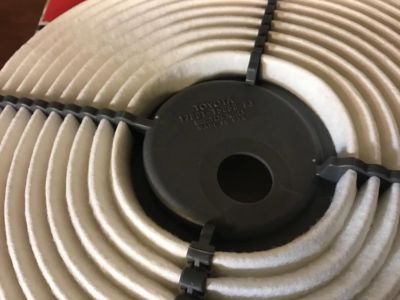 17801-15060 Toyota Air Cleaner Filter Element Sub-Assembly Product Photo 2 of 6