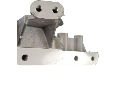 12315-0P031 Toyota Front Engine Mounting Bracket Left Hand Product Photo 2 of 4