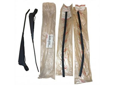 1983 Toyota Land Cruiser Wiper Blade - 85221-90A02