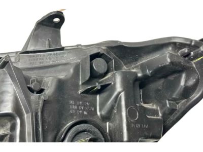 81110-04290 Toyota Passenger Side Headlight Assembly Product Photo 2 of 6