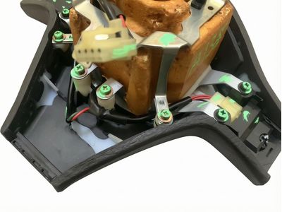 45112-14170 Toyota Steering Wheel Pad Product Photo 4 of 4