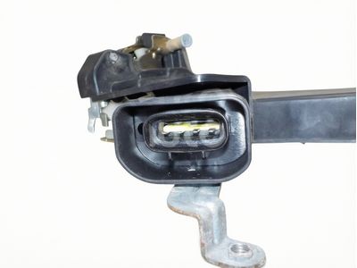 2001 Toyota Sequoia Door Lock Actuator - 69305-0C010