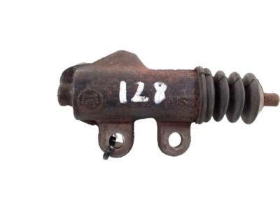 Toyota RAV4 Clutch Slave Cylinder - 31470-42030