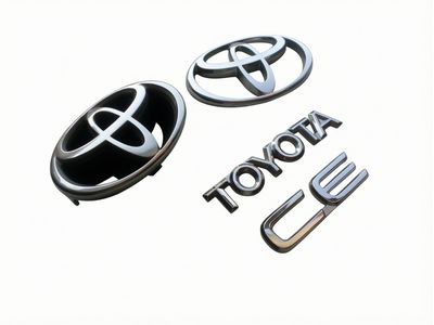 1998 Toyota Corolla Emblem - 75444-1A260