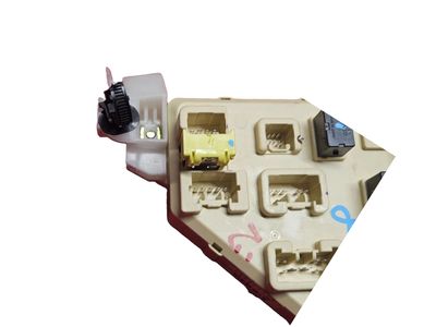 2003 Toyota Prius Fuse Box - 82730-47020