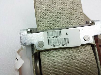 2011 Toyota Sienna Seat Belt - 73370-08040-B1