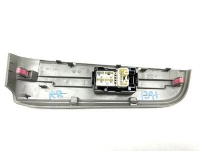 Toyota 74271-06290-B0