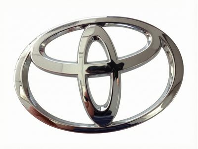 2005 Toyota Land Cruiser Emblem - 90975-02076