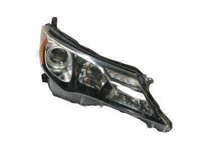 Toyota 81110-0R040 Passenger Side Headlight Assembly