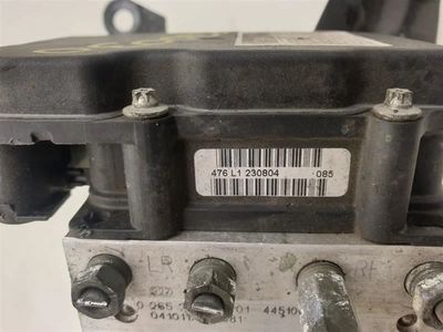2004 Toyota Camry ABS Pump And Motor Assembly - 44050-33130