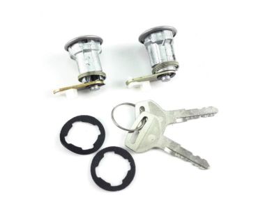 69052-89107 Toyota Door Lock Cylinder & Key Set Left Hand Product Photo 3 of 3