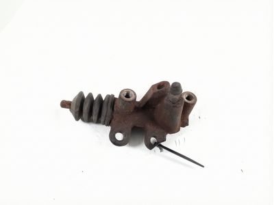 2001 Toyota RAV4 Clutch Slave Cylinder - 31470-42030