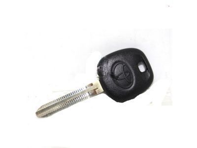 1998 Toyota Sienna Car Key - 89785-26020