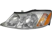 Toyota 81150-AC040 Driver Side Headlight Assembly Composite